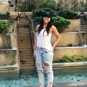 Meet your Posher, Shaina